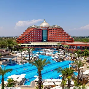 Delphin Palace Üdülőközpont