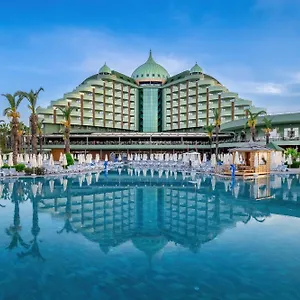 Delphin Palace Üdülőközpont