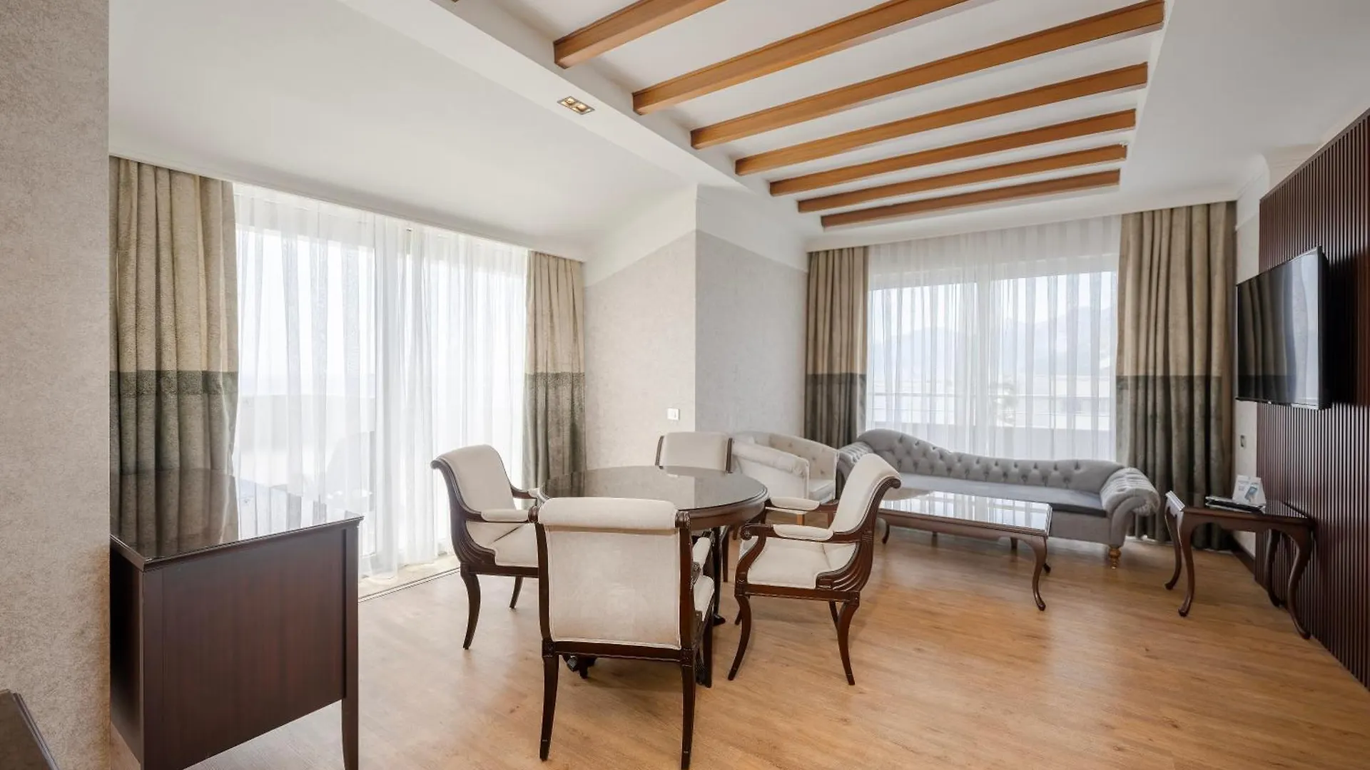 Porto Bello Hotel Resort & Spa Antalya 5*,